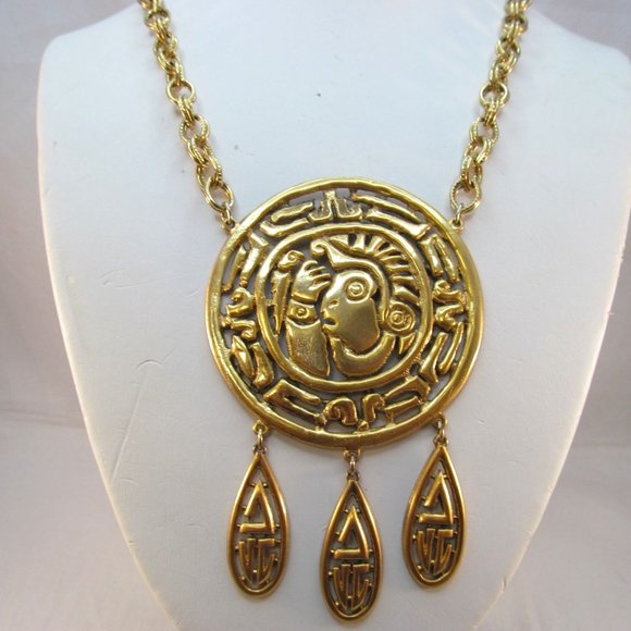 Vintage Signed Tortolani Gold Plated Mayan Design Pendant Necklace - Picture 9 of 12